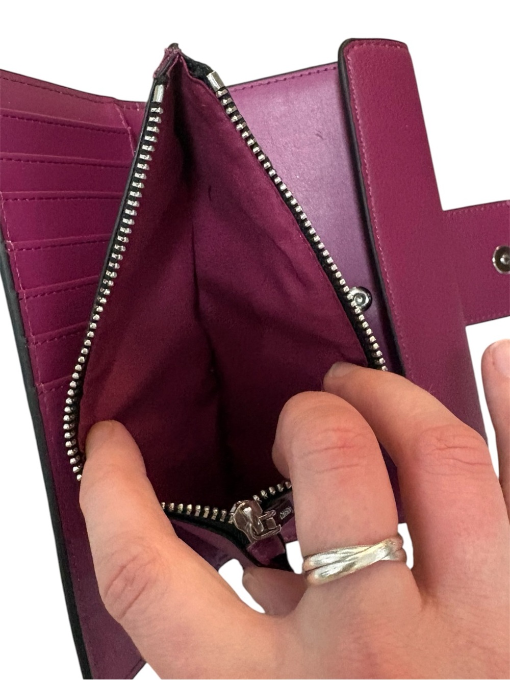 Calvin Klein Lock Large Trifold Wallet in magenta/fuchsia pink - Picture 7 of 11